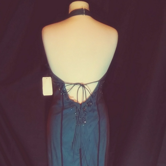 Evening gown - Picture 3 of 5